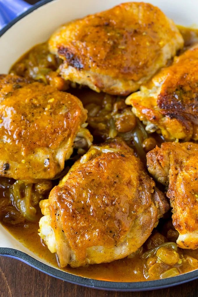 Chicken cooked with onions and raisins.