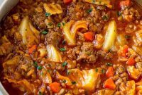 Lazy Cabbage Roll Soup