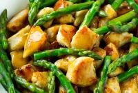 Speedy Chicken and Asparagus Stir Fry