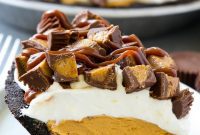 No-Bake Chocolate Peanut Butter Dream Pie