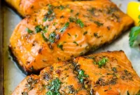 Sumptuous Garlic Butter Salmon Bake