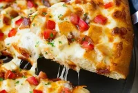 Gourmet Chicken Alfredo Pizza