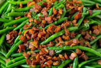 Crispy Bacon and Sautéed Green Beans