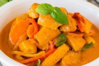 Authentic Thai Coconut Chicken Curry