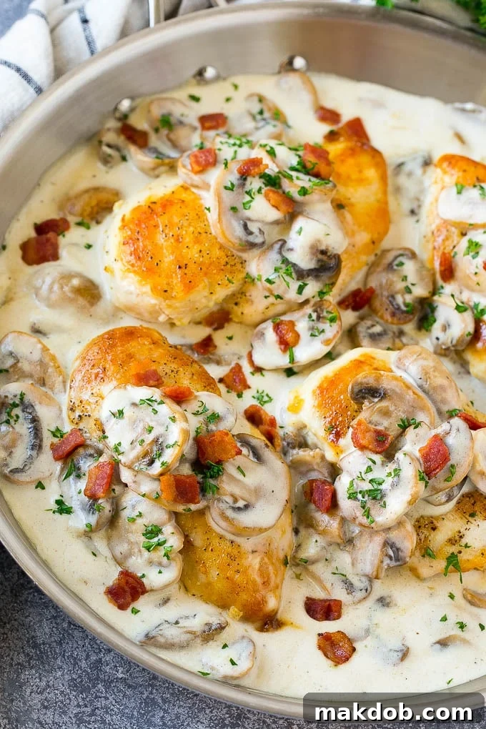 Mushroom Chicken Recipe | Chicken with Mushrooms | Chicken in Mushroom Sauce #chicken #mushrooms #bacon #dinner #dinneratthezoo Mushroom chicken with bacon in a creamy sauce.