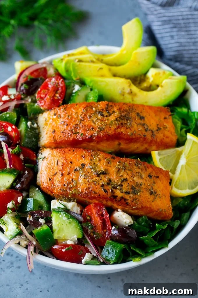 Greek Salmon Salad Recipe | Low Carb Salmon Recipe | Salmon Salad #salmon #seafood #fish #lowcarb #keto #lunch #dinneratthezoo #healthy Salmon salad made with seared salmon fillets, vegetables, avocado olives and feta cheese.