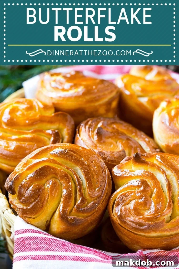 Butterflake Rolls Recipe | Easy Dinner Rolls | Homemade Dinner Rolls | Thanksgiving Rolls #rolls #bread #sidedish #baking #thanksgiving #dinner #dinneratthezoo