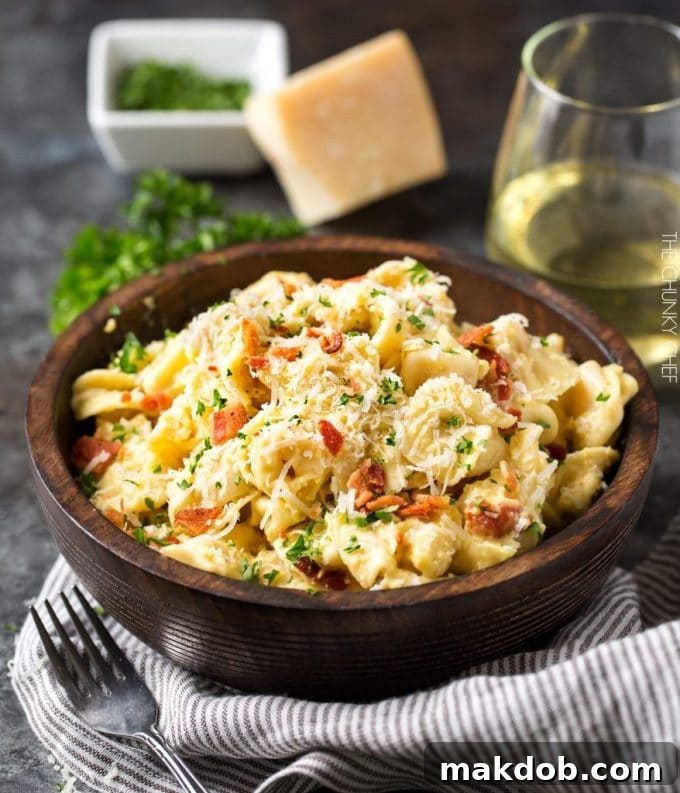 Effortless Sunday Meal Planning 10 Quick and decadent 20-Minute Tortellini Pasta Carbonara, a rich and creamy Italian dish perfect for a speedy Thursday night dinner.
